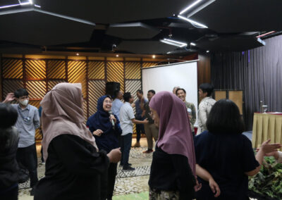 Thank You Card for PT Meratus Line (Training Data Visualization for Business Presentation Batch 6) 9