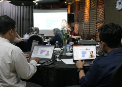 Thank You Card for PT Meratus Line (Training Data Visualization for Business Presentation Batch 6) 6