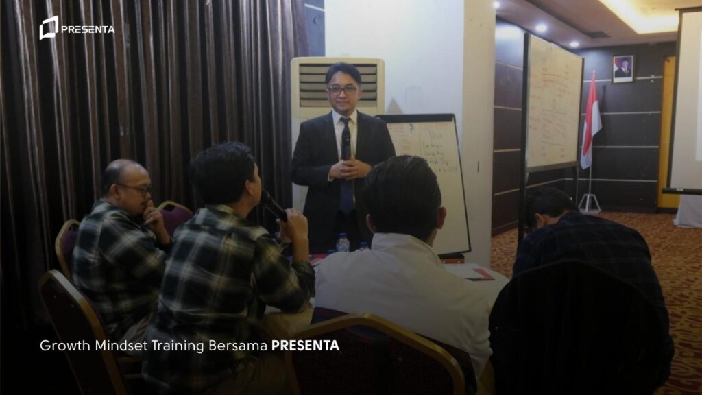 Growth Mindset: Pengertian, Manfaat, Cara Mengembangkan, dan Implementasi 3 Growth Mindset Training Bersama PRESENTA