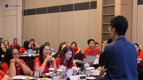 Strategi Pengembangan Kompetensi Karyawan melalui Training untuk Membangun Tim Unggul 3 Memulai Langkah Transformasi SDM Bersama PRESENTA