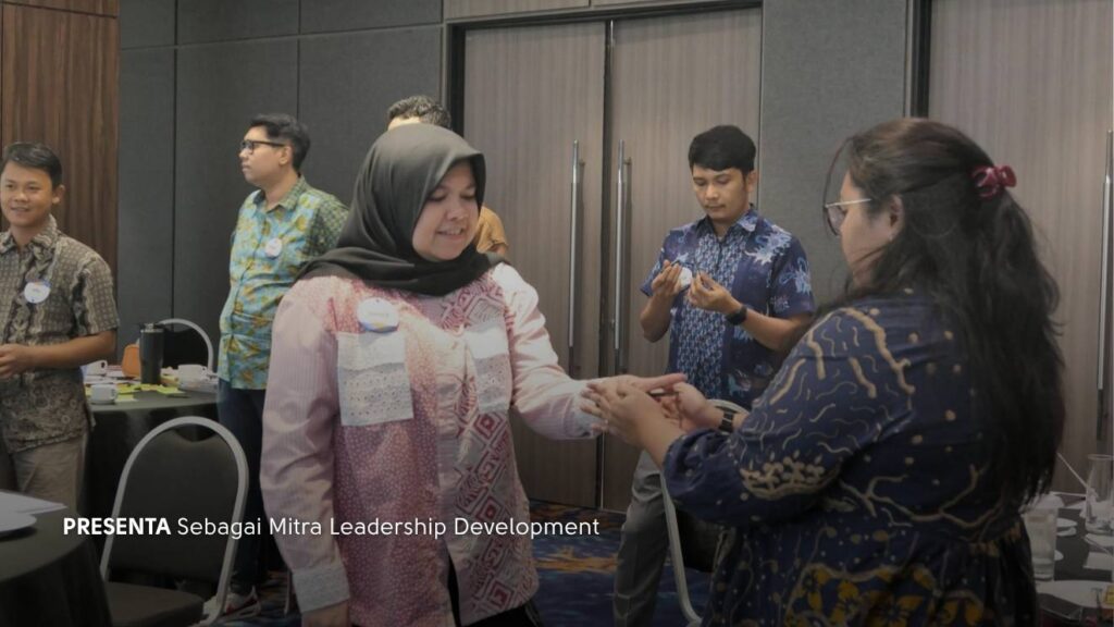PRESENTA Sebagai Mitra Leadership Development
