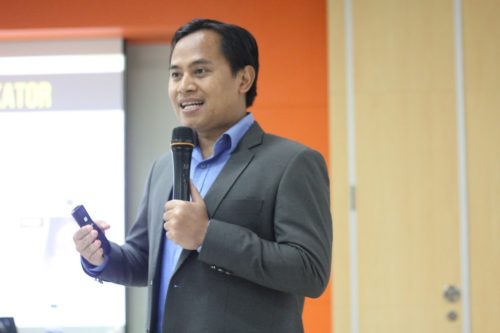 Trainer Komunikasi Bisnis Terbaik di Indonesia