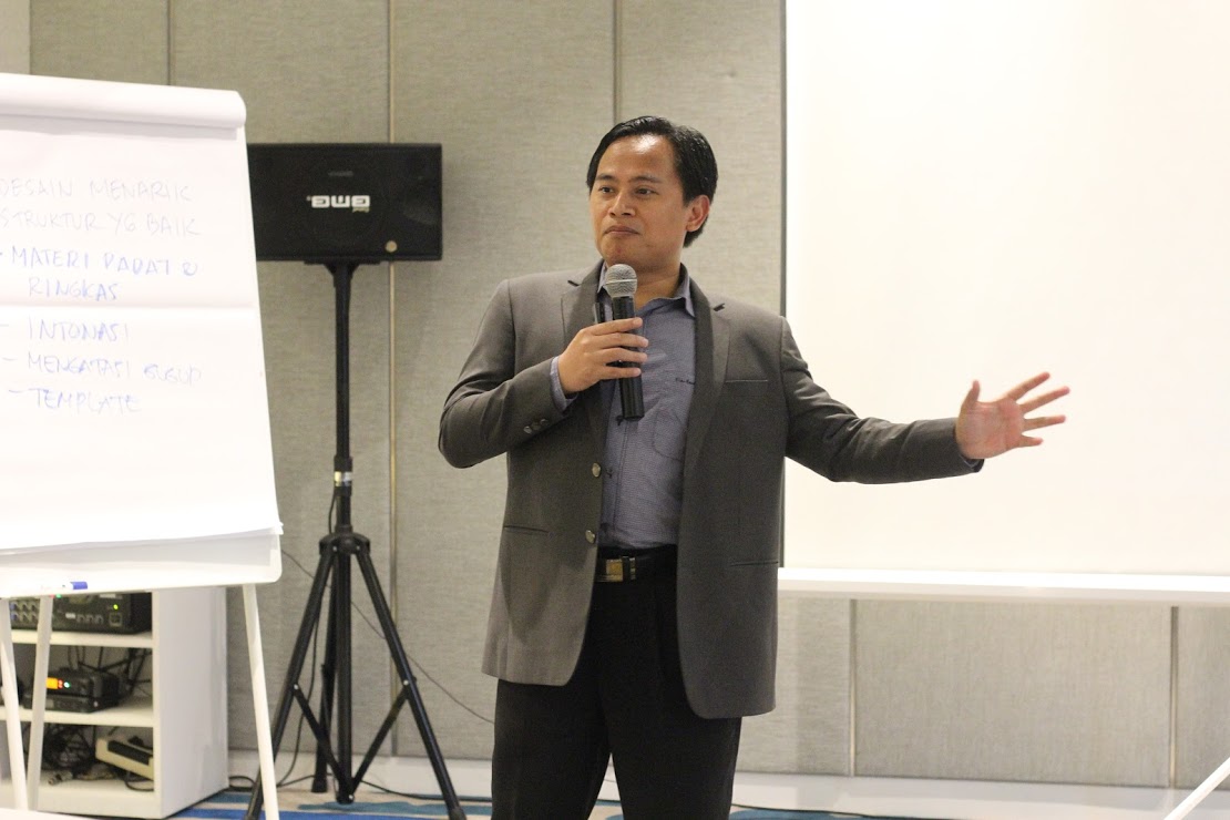 Training Publik Presentasi Memukau – Jakarta