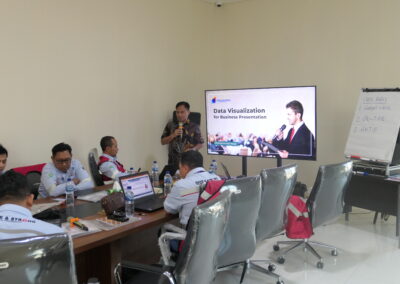 Training Smart Data Visualization for Business Presentation - PT Putra Perkasa Abadi Bukit Asam 3