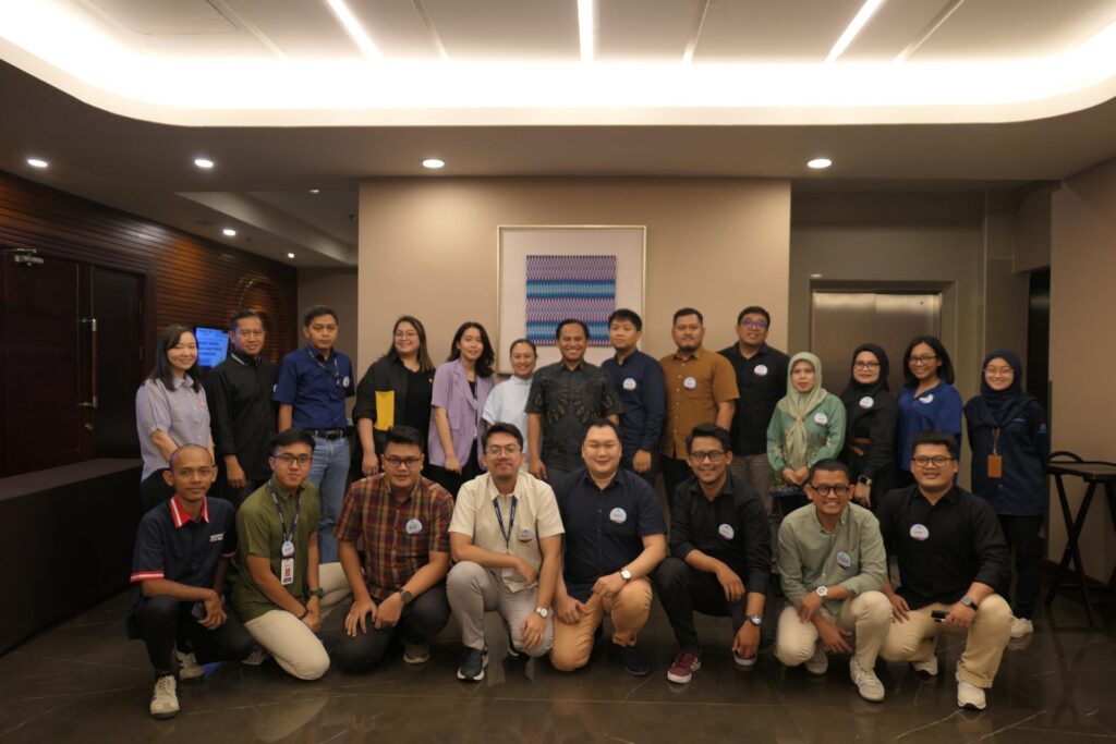 Foto bersama trainer