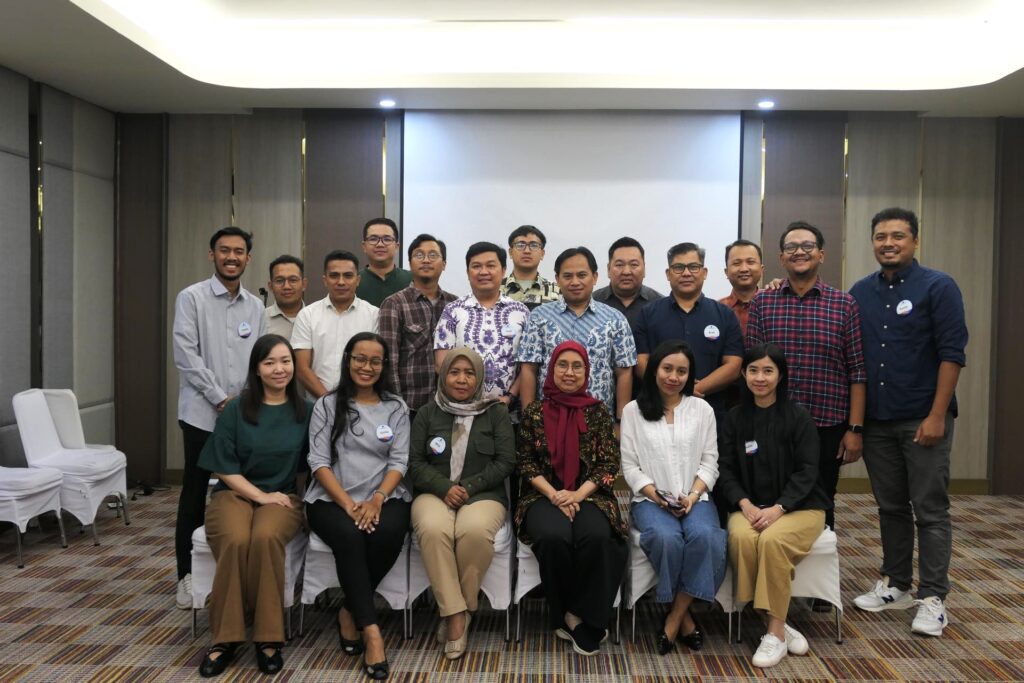Training Business Presentation: Advanced Data Visualization – PT Meratus Line Batch 9 1