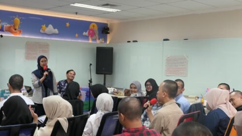 Diskusi seru peserta dengan fasilitator