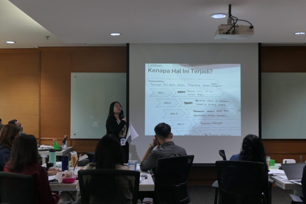 Training Critical Thinking & Problem Solving – PT Asuransi Astra Buana 5 Presentasi hasil 5 Whys oleh peserta