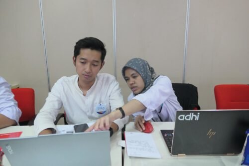 Kolaborasi aktif antar peserta untuk meraih hasil terbaik