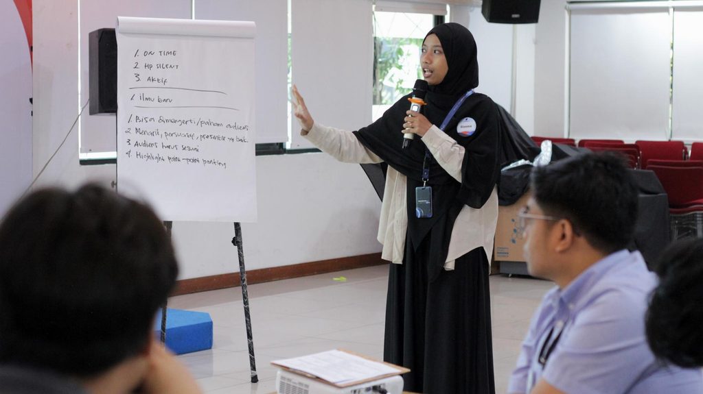 Training Data Visualization for Business Presentation