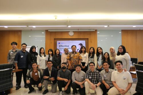Training Effective Communication with Data - Ciputra Group 11