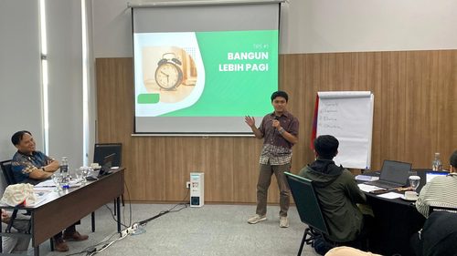 Training Effective Presentation with Data - Badan Pengaturan Badan Usaha Milik Negara (BP BUMN) 3