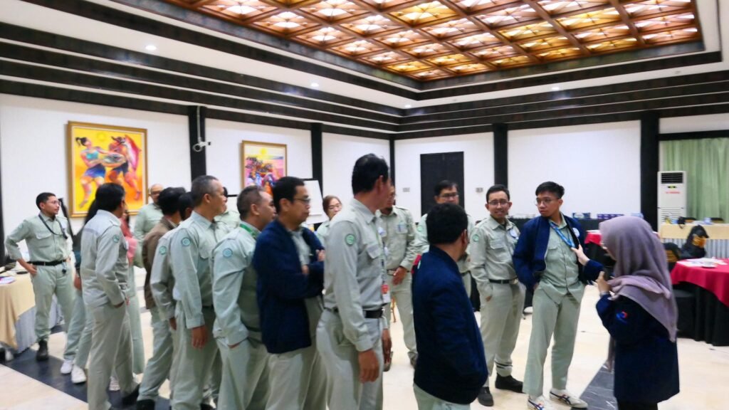 Ice breaking seru dipandu fasilitator