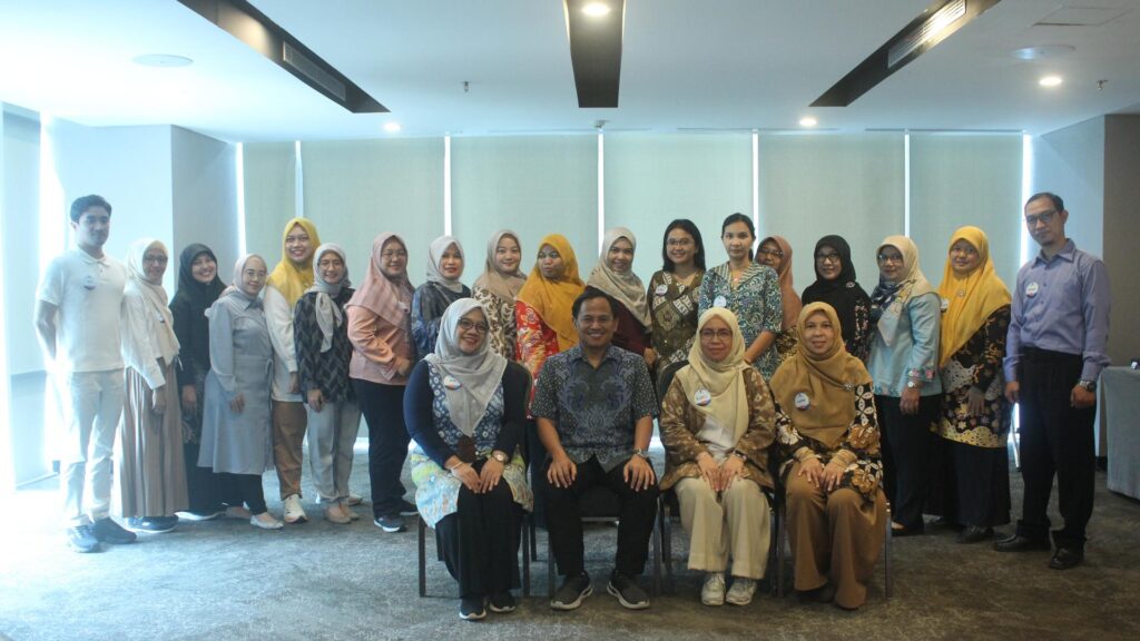 Foto bersama trainer