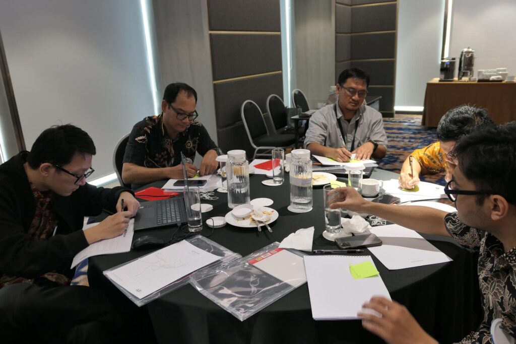 Training Growth Mindset and Self Development – PT Tamaris Hydro Batch 3 5 Peserta mengerjakan tugas Growth Mindset