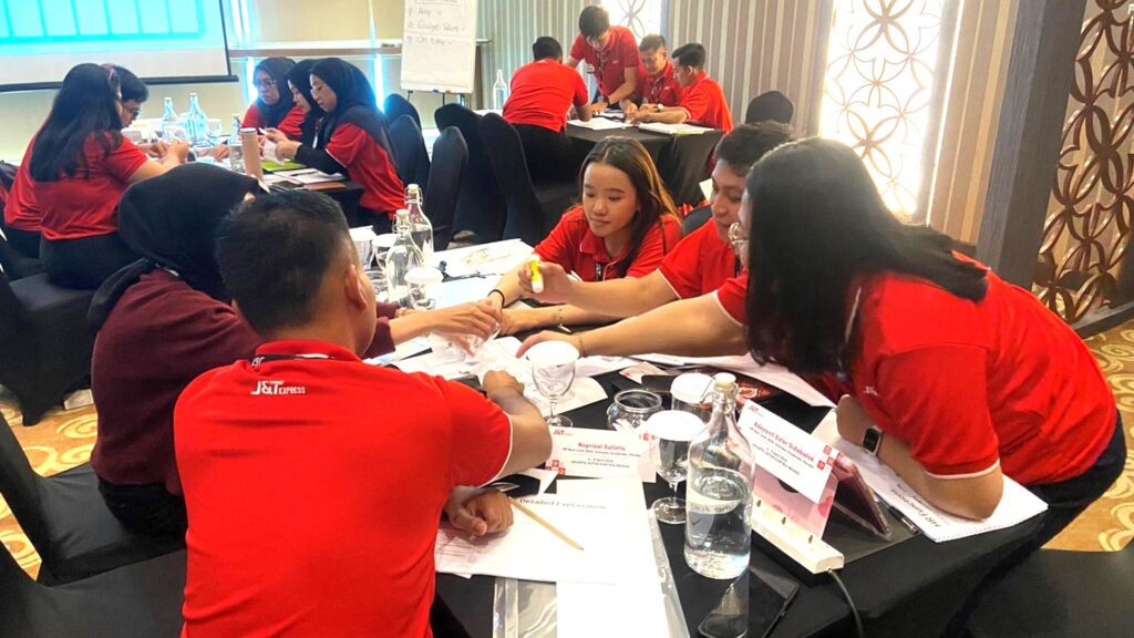 Training HR Management Foundation - PT Global Jet Express Batch 2 4 Diskusi mengenai HR Functions