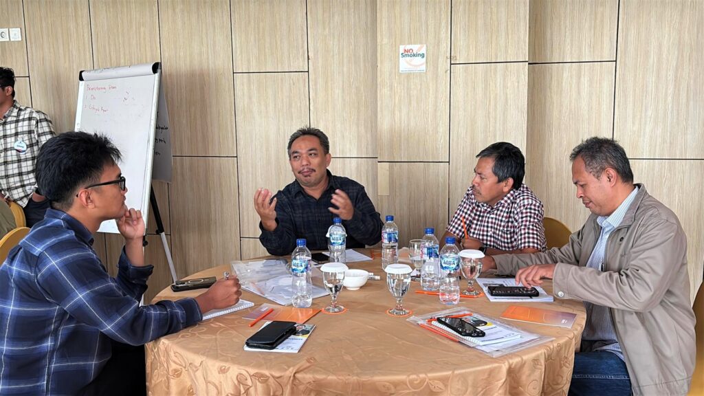 Training Personal Effectiveness Leadership Batch 2 - PT Kaltim Parna Industri 3 Training Personal Effectiveness Leadership Batch 2 - PT Kaltim Parna Industri 2