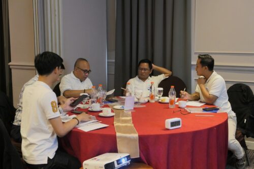 Sesi diskusi kelompok yang seru