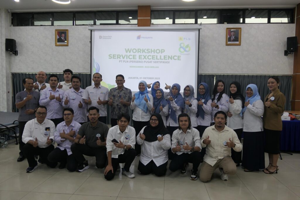 Foto bersama trainer