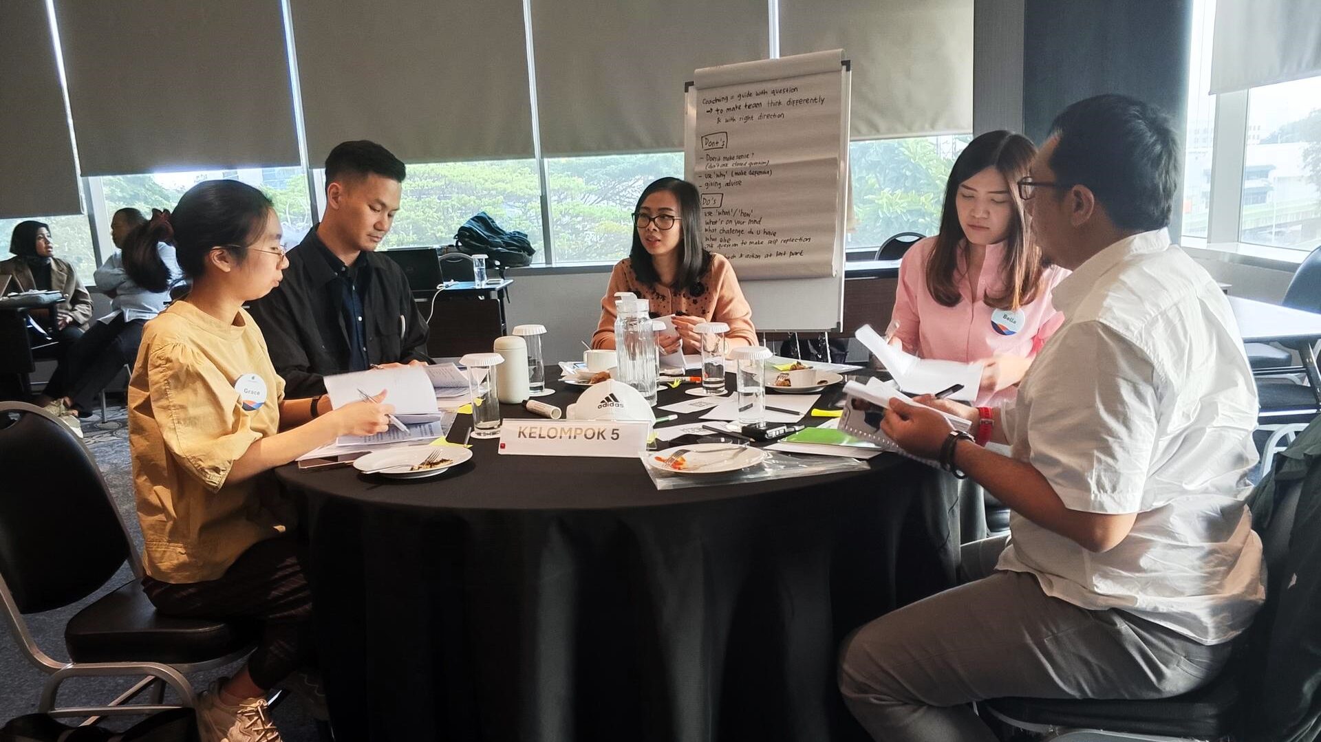 Training Smart Coaching: Building Leader as Coach- PT Kao Indonesia 6