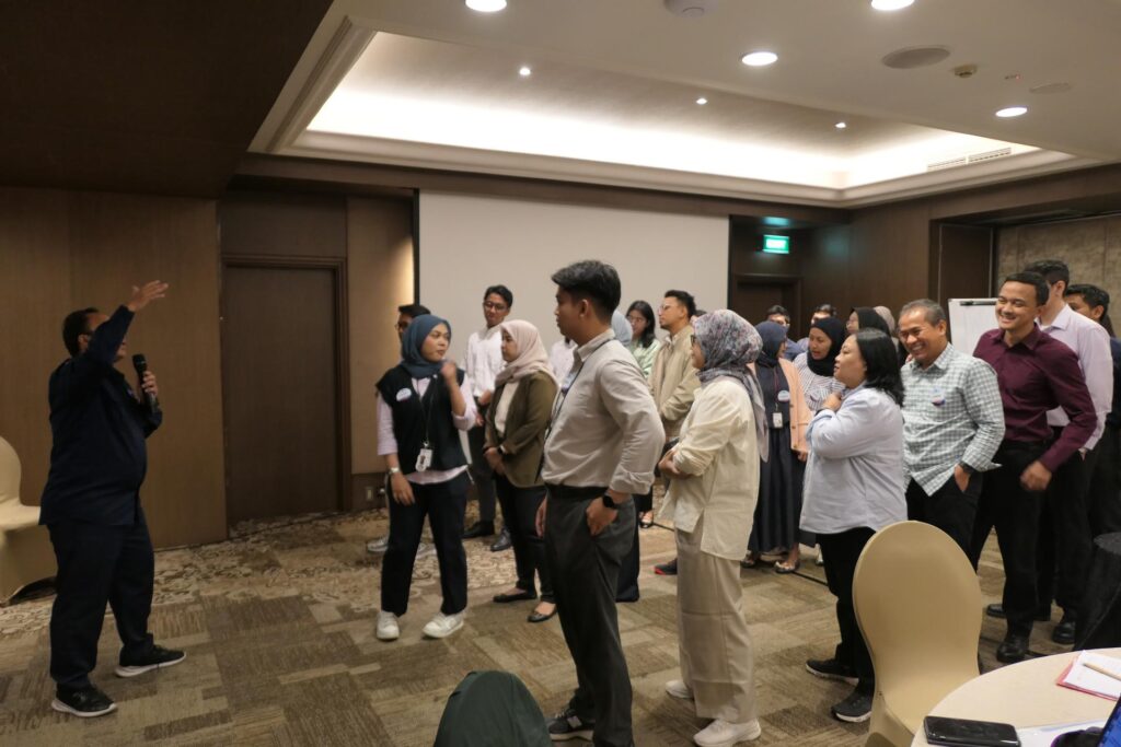 Training Smart Communication & Personal Branding at Work - Kliring Penjaminan Efek Indonesia (KPEI) Batch 3 10