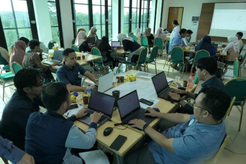 Training Smart Mind Mapping - Institut Teknologi Sumatera 6 Suasana praktik membuat mind map dengan aplikasi Freemind