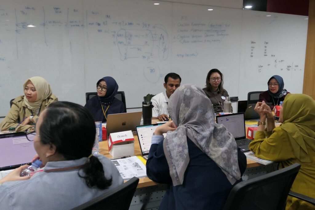Training Smart PowerPoint – PT Telkom Indonesia 2 Suasana kuliah interaktif peserta training