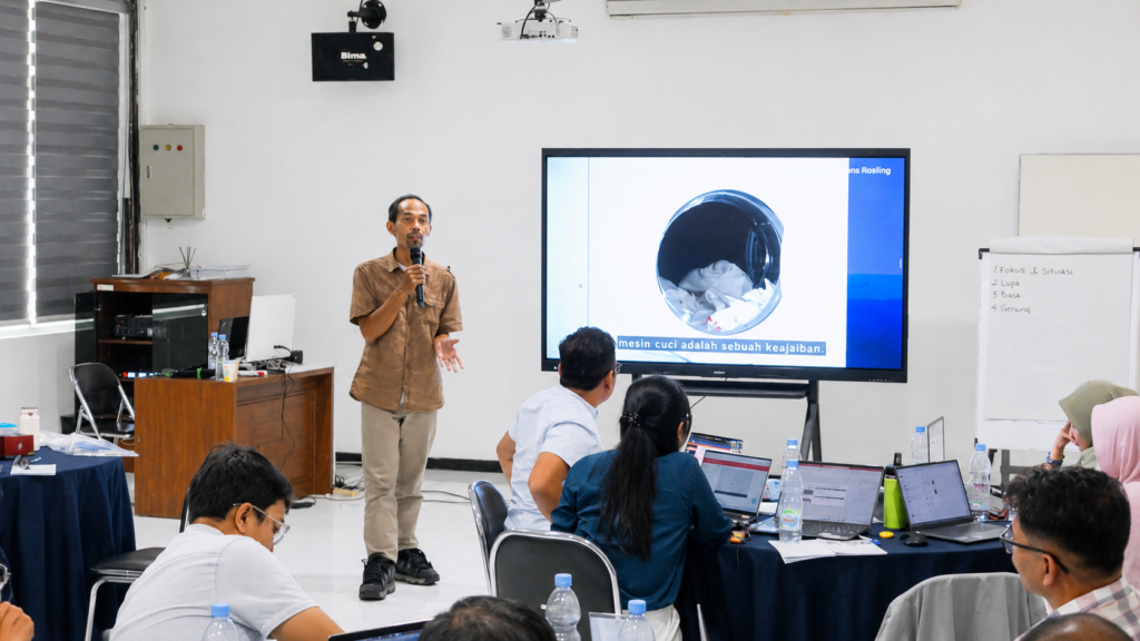 Training Smart Presentation – PT Kereta Api Indonesia (Persero) 8 Training Smart Presentation – PT Kereta Api Indonesia (Persero) 6