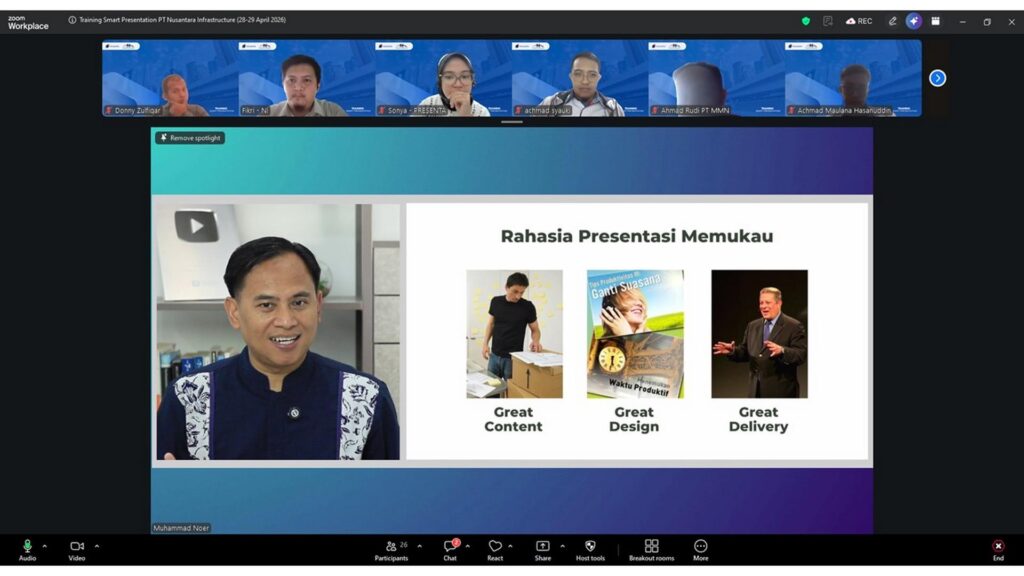 Pemaparan materi oleh trainer
