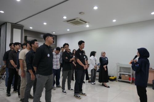 Ice breaking seru peserta training Smart Presentation