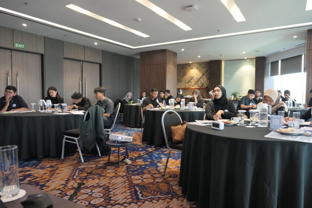 Suasana kuliah interaktif peserta training