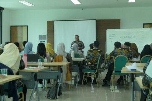 Training Smart Service Excellence - Institut Teknologi Sumatera 4 Kuliah interaktif peserta dengan trainer