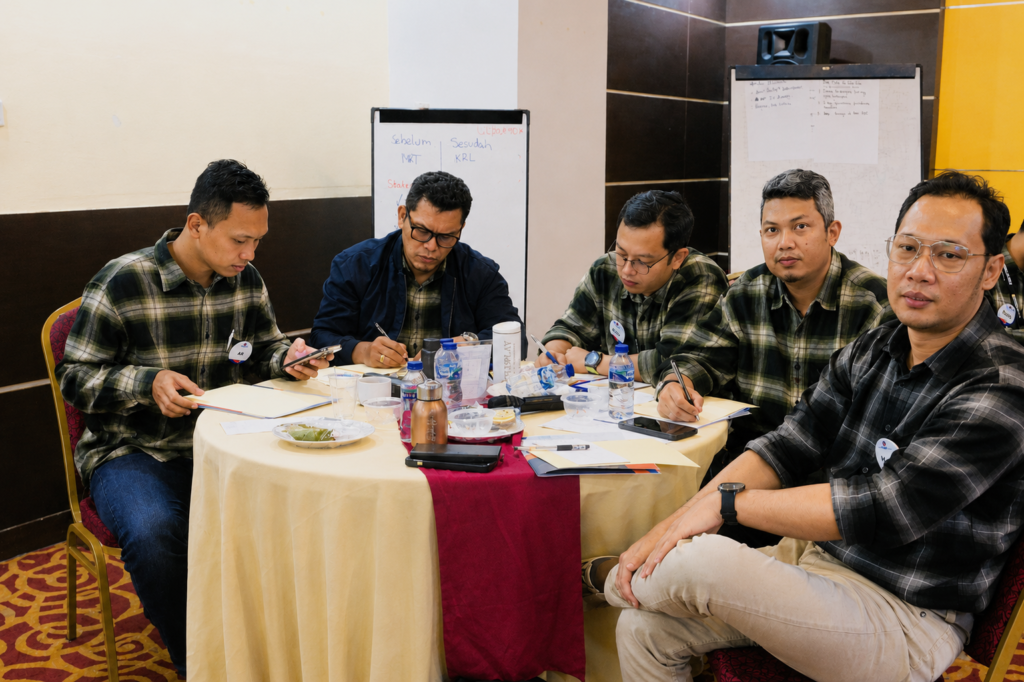 Pengerjaan tugas dari trainer