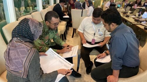 Pelatihan Training of Trainer - Kementerian Luar Negeri Republik Indonesia 3 Suasana pengerjaan tugas individu peserta training
