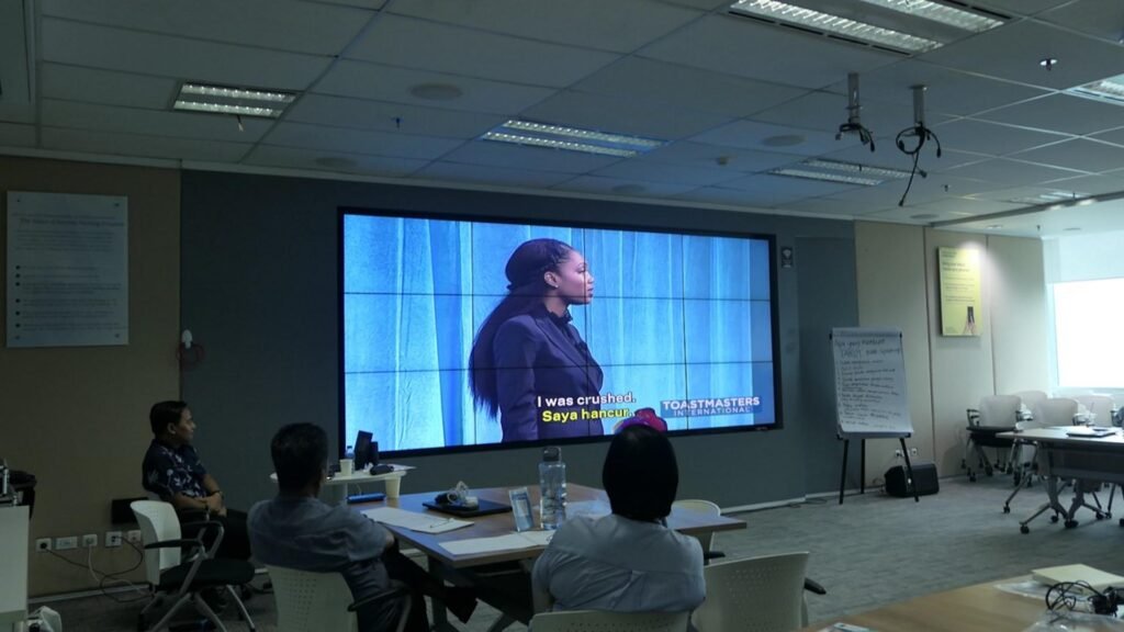 Pemutaran video Public Speaking