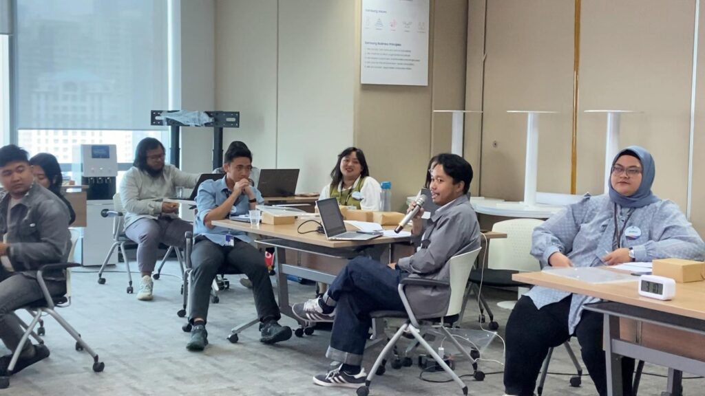 Training The Art of Winning Presentation – PT Samsung Electronics Indonesia Batch 3 7 Tanya Jawab peserta dengan trainer