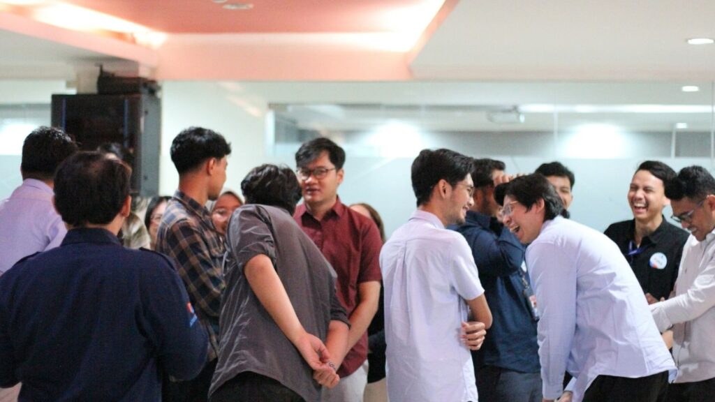 Training untuk staff supervisor manager berdasarkan perbedaan kebutuhan kompetensi dan level jabatan karyawan di perusahaan