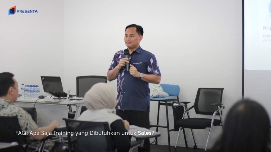 Apa Saja Training yang Dibutuhkan untuk Sales? 2 Training yang dibutuhkan untuk sales dalam mengembangkan selling skills, communication, negotiation, dan kemampuan menghadapi customer