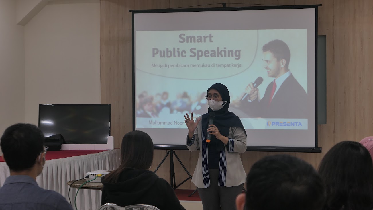 pelatih public speaking indonesia