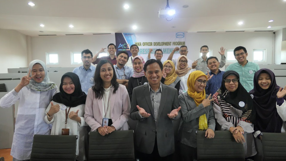 Training Presentasi Terbaik Indonesia 48